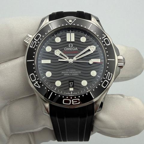 Omega Seamaster Diver 300 M Full set Year 2021