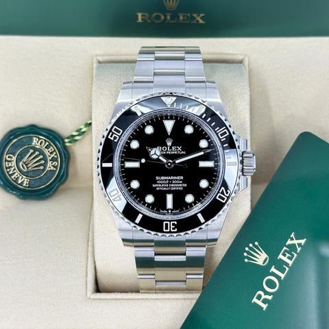 Rolex Submariner (No Date) Unworn 2026 / 124060 - New style box