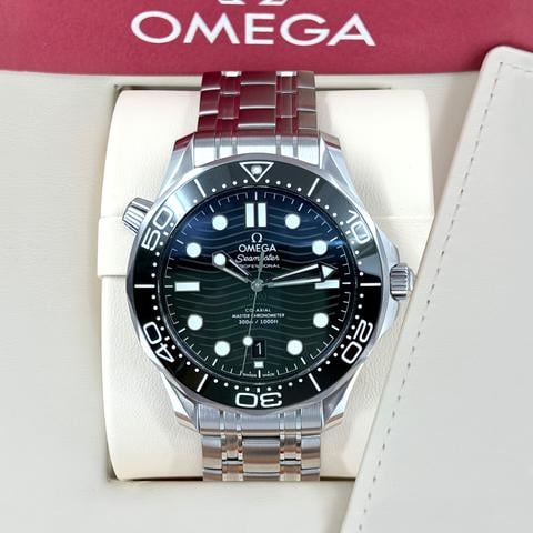 Omega Seamaster Diver 300 M Unworn 2026 / 210.30.42.20.10.001