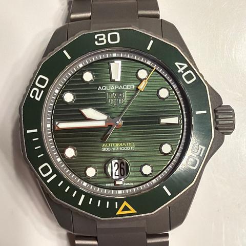 TAG Heuer Aquaracer 300M professional 300m Titanium case/bracelet (matte sandblasted finish)