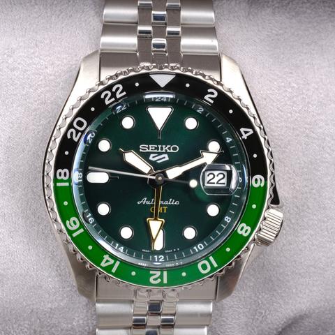 Seiko 5 Sports SKX Model "Bi Green" New / Full Sett Automatic Specialist Style GMT series