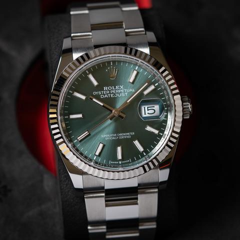 Rolex Datejust 36 Green Dial Oyster Bracelet Complete Set w/Box and Papers