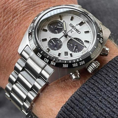 Seiko Prospex PANDA SpeedTimer Solar Chronograph SSC961 Prospex Replaces SSC813