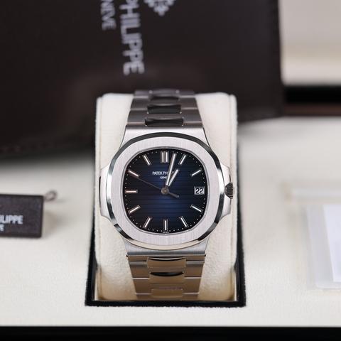 Patek Philippe Nautilus 5811 - 2022 - Deutsch - Wie Neu - Fullset