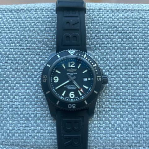Breitling Superocean 46 Black 46 Automatic Buetiful watch hardly worn