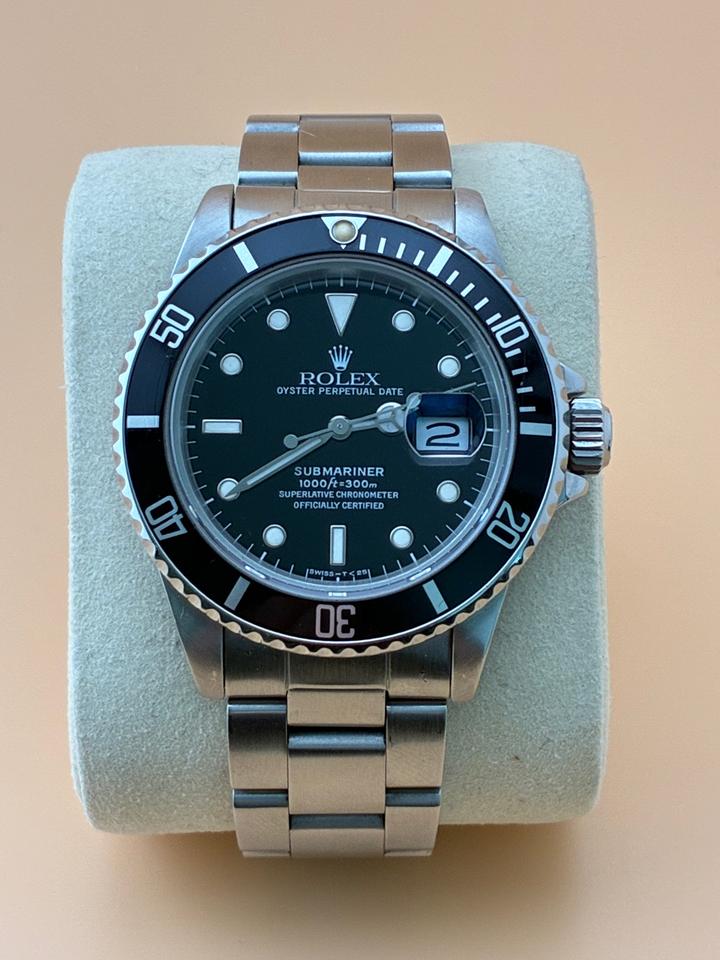 Rolex Submariner Date Tritium Dial - Strong Runner - 1984 - Clean - Extra link