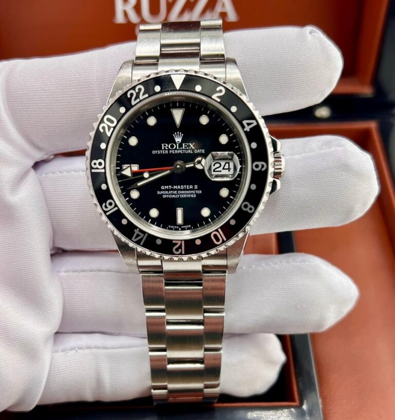 Rolex GMT-Master II 16710 Black insert 2005 SEL NO HOLES only watch