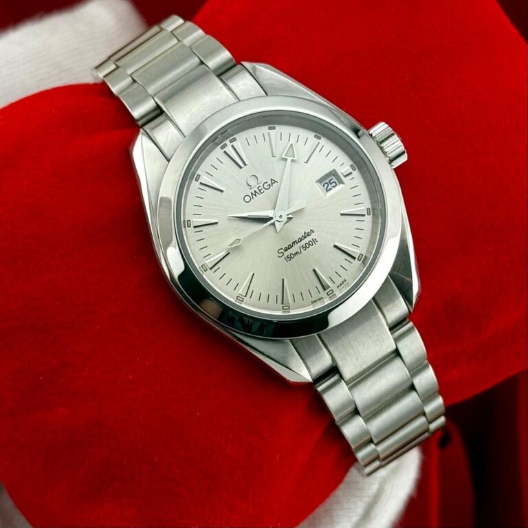 Omega Seamaster Aqua Terra Full-Set 2007 | Quartz | Silver Dial | 29mm | 257730 | Top