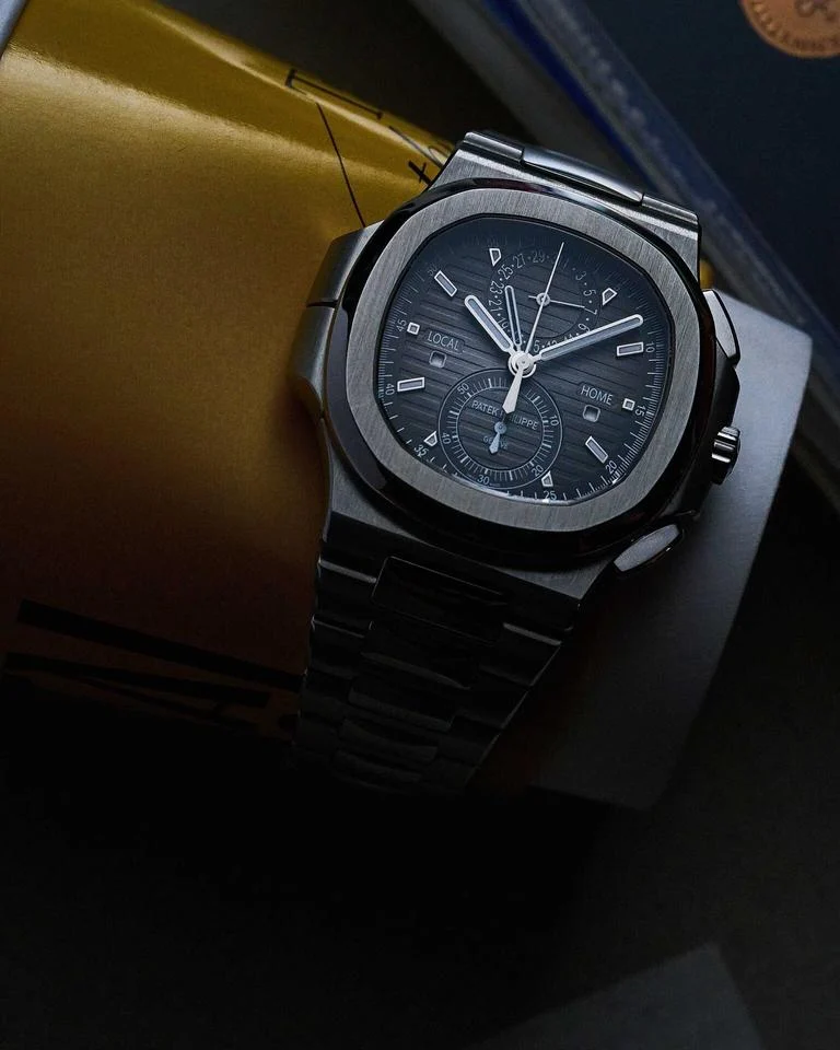 Patek Philippe Nautilus Flyback Chronograph 5990 40,5mm | Box & Papiere | Stahl | 2020